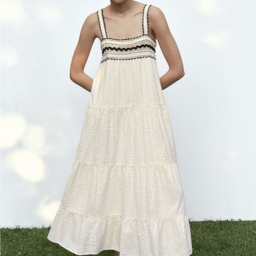 Zara Contrast Lace Dress (Size Small)